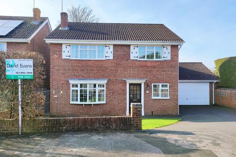 4 bedroom detached house for sale, Cedar Wood Close, Fair Oak, Eastleigh