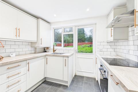 2 bedroom flat for sale, Rickford Hill, Guildford GU3