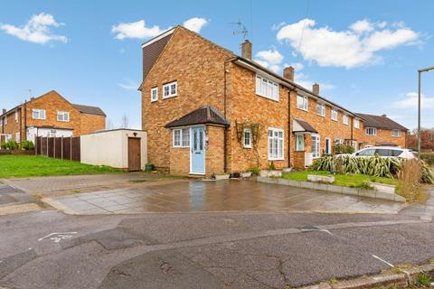 3 bedroom end of terrace house for sale, Preston Lane, Tadworth KT20