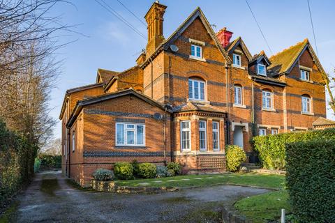 2 bedroom flat for sale, Willow Grove, Chislehurst