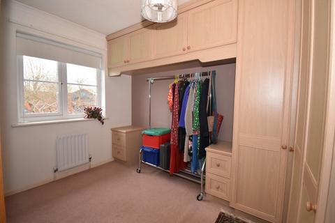 10 Stream Court, Exeter, EX2 8DL