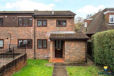 3, Carrich House Curling Vale, Guildford, GU2 7QA