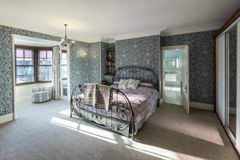 1, St Leonards Court Bath Street, Stonehaven, AB39 2DH