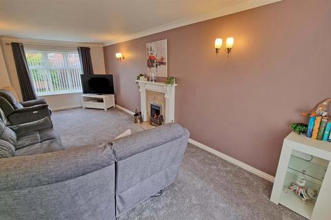 4 bedroom link detached house for sale, Varlins Way, Kings Norton