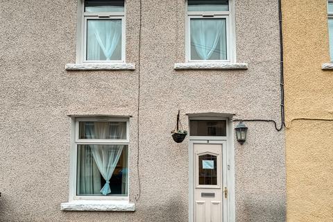 Cambrian Street, Deri CF81