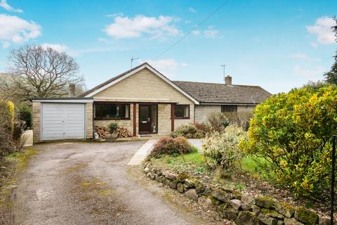 4 bedroom detached bungalow for sale, Compton Abbas, Shaftesbury - Rural Location