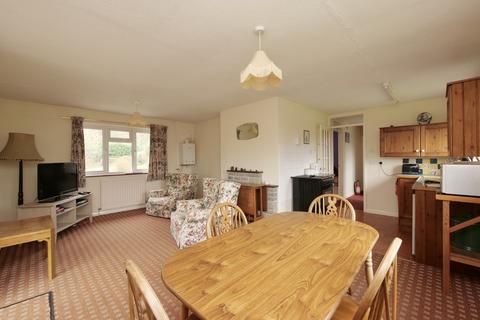 4 bedroom detached bungalow for sale, Compton Abbas, Shaftesbury - Rural Location