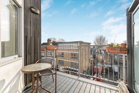 Flat 18, Diamond Court Cherington Road, London, W7 3JL