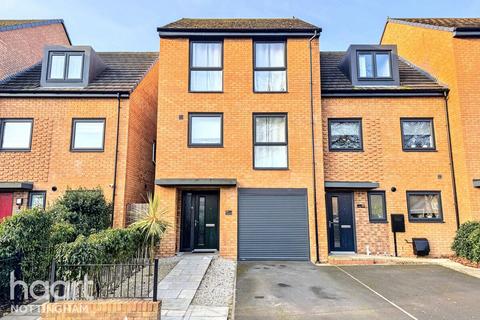 35 Arkwright Walk, The Meadows, Nottingham, NG2 2HW