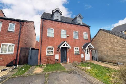 34 Deer Close, Grange Park, Northampton, NN4 5DN