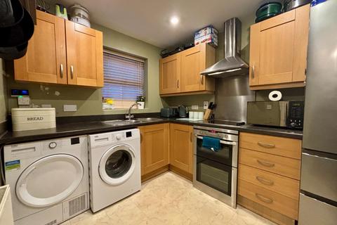 34 Deer Close, Grange Park, Northampton, NN4 5DN