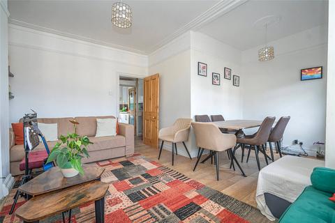 2 bedroom apartment for sale, Leslie Road, London, N2