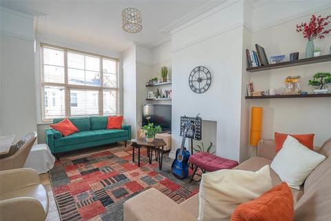 2 bedroom apartment for sale, Leslie Road, London, N2