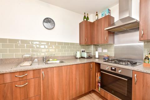 2 bedroom flat for sale, Discovery Drive, Swanley, Kent