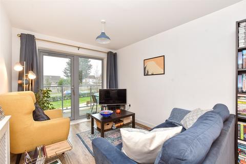 2 bedroom flat for sale, Discovery Drive, Swanley, Kent