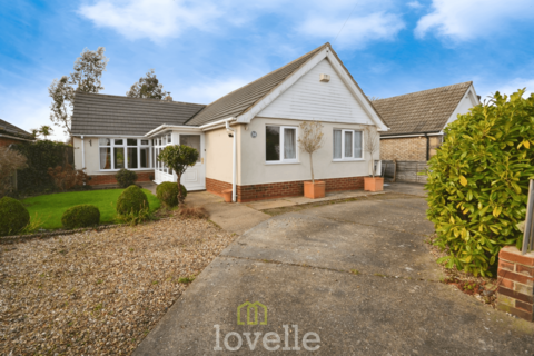 3 bedroom detached bungalow for sale, Station Avenue, New Waltham DN36