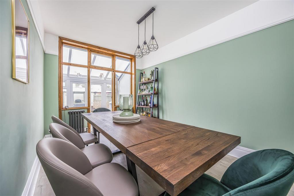 37 Lynton Grove, Baffins-Portico Marketing-Sold By-2
