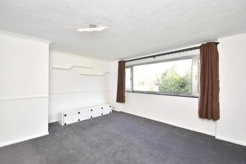 2 bedroom apartment for sale, Brockley Combe, Weybridge, KT13