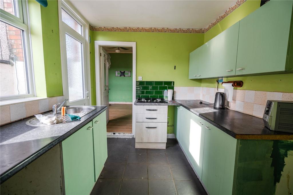 Kitchen (2)