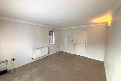 3 bedroom house to rent, Station Road, Rushton NN14