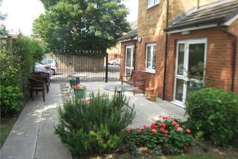 1 bedroom flat for sale, en3 5up