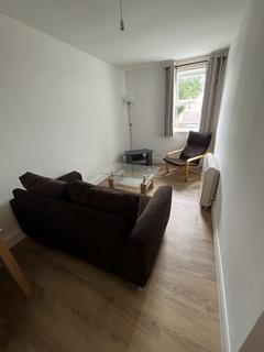 2 bedroom flat to rent, Plymouth Grove, Manchester M13