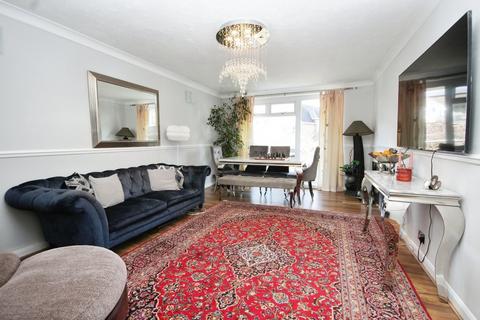 3 bedroom apartment for sale, Grosvenor Road, WESTBOURNE, BH4