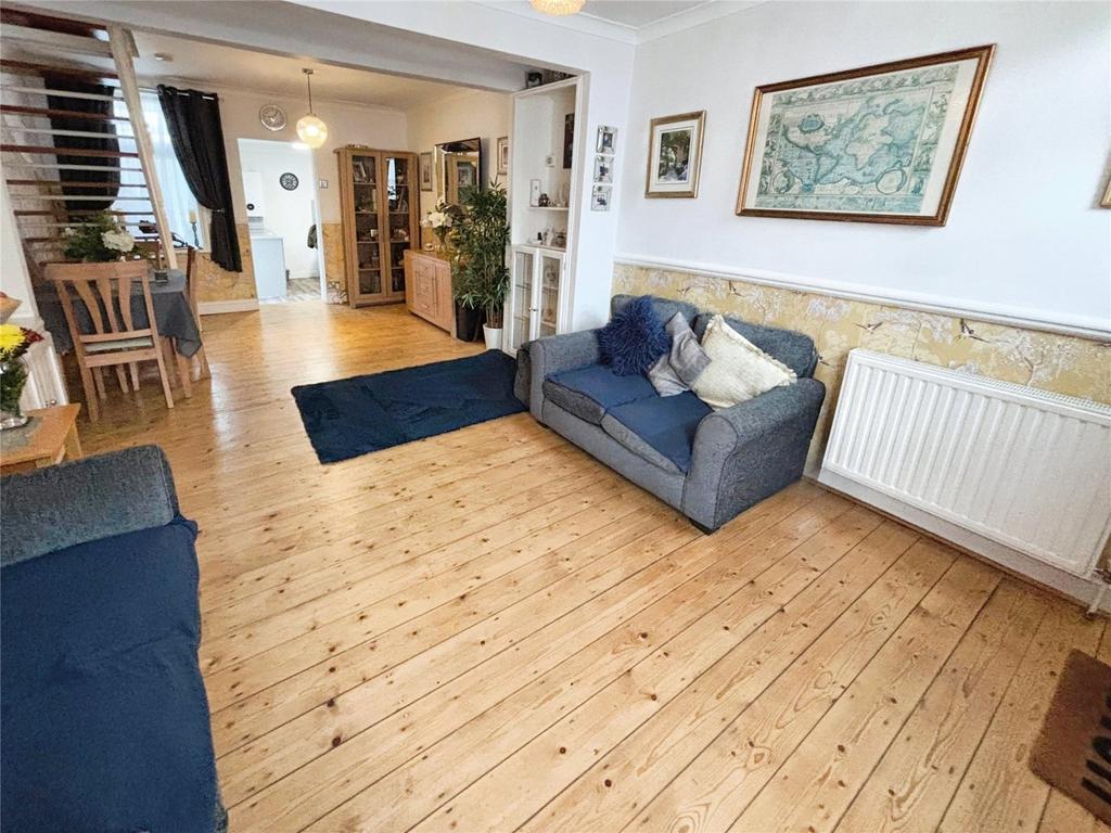 Living/Dining Room