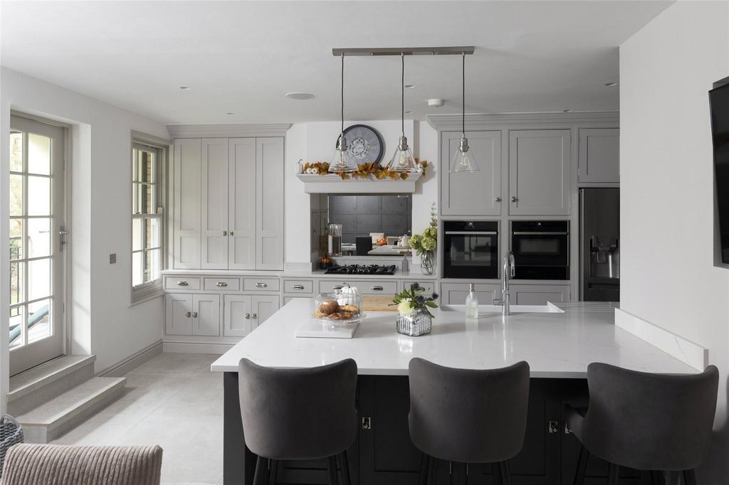 Dining/Kitchen