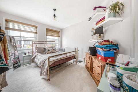 1 bedroom flat for sale, King Street, Twickenham TW1