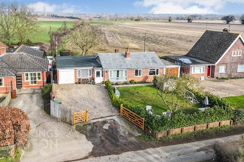 4 bedroom detached bungalow for sale, The Street, Tharston, Norwich