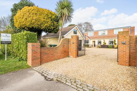 4 bedroom detached house for sale, Portchester Road, Portchester, Hampshire, PO16