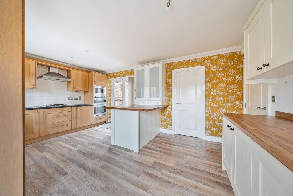 Kitchen (3)