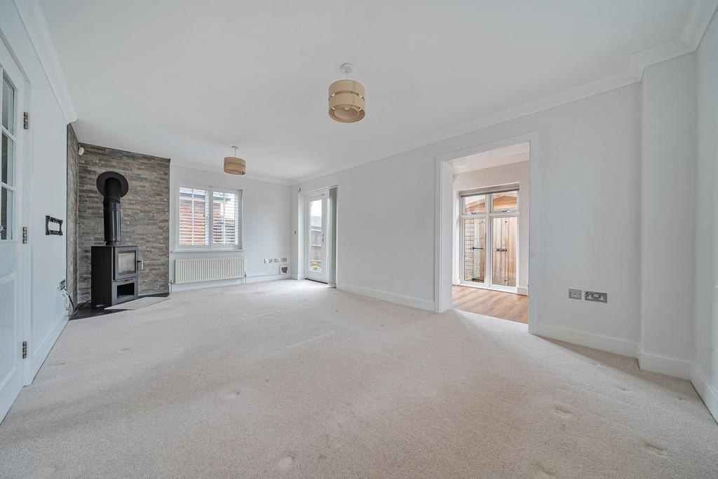 Living Room (3)