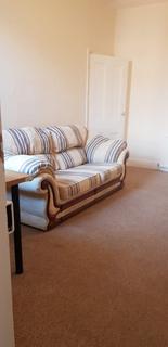 3 bedroom ground floor flat to rent, Coniston Avenue, Newcastle upon Tyne NE2