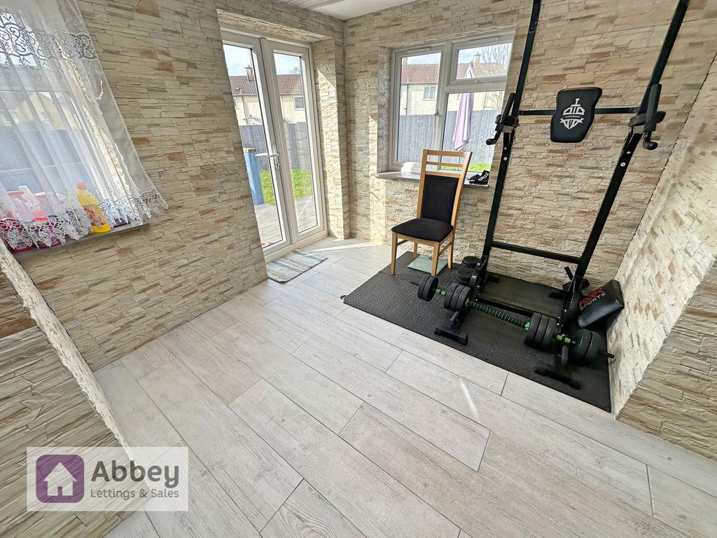 Breakfast/Dining Room