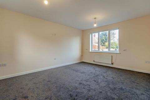 1 Smedley Close, Nottingham, NG8 5BZ