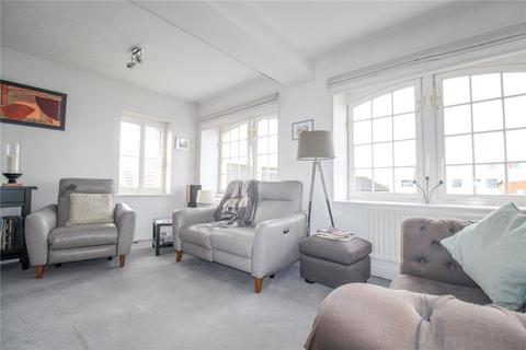17 Taylors View, Trowbridge, BA14 8TG