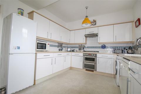 17 Taylors View, Trowbridge, BA14 8TG