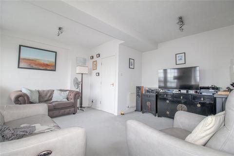 17 Taylors View, Trowbridge, BA14 8TG