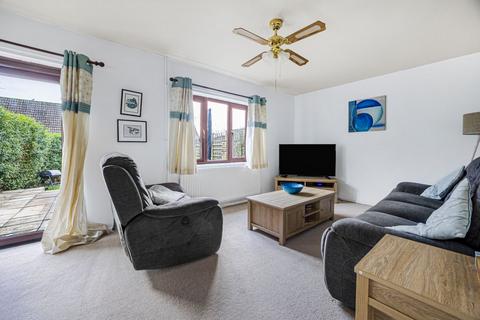 3 bedroom end of terrace house for sale, Fosse Close, Cirencester, Gloucestershire, GL7