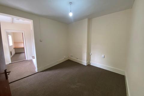 3 bedroom flat to rent, Ashby Road, Loughborough LE11