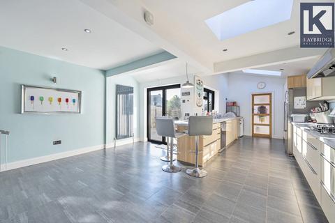 83 Seaforth Gardens, Epsom, KT19 0LP