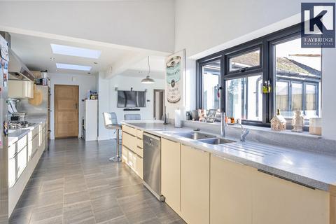 83 Seaforth Gardens, Epsom, KT19 0LP