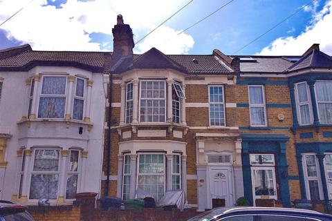 4 bedroom terraced house for sale, Warren Road, London, E10