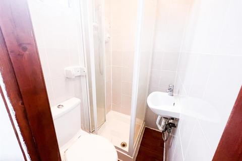 40 Warren Road, Leyton, London, E10 5QA