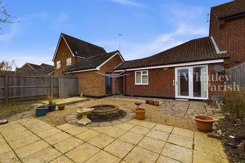 3 bedroom semi-detached bungalow for sale, Pursehouse Way, Diss