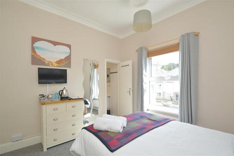 Guest house for sale, SHORT WALK TO BEACH * SHANKLIN