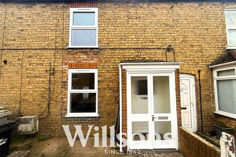 2 bedroom terraced house to rent, Hamilton Road, Alford