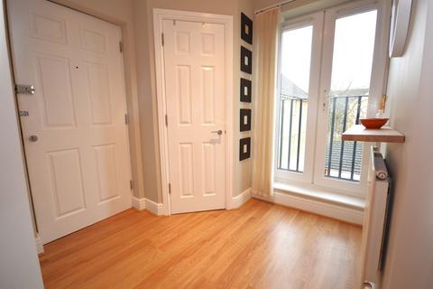 2 bedroom flat for sale, Alder Road, Aylesbury HP22